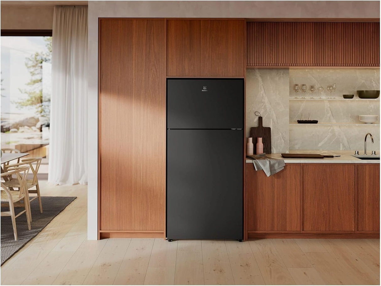 ELECTROLUX 700 Series Top Freezer Refrigerator ETM5002C-B