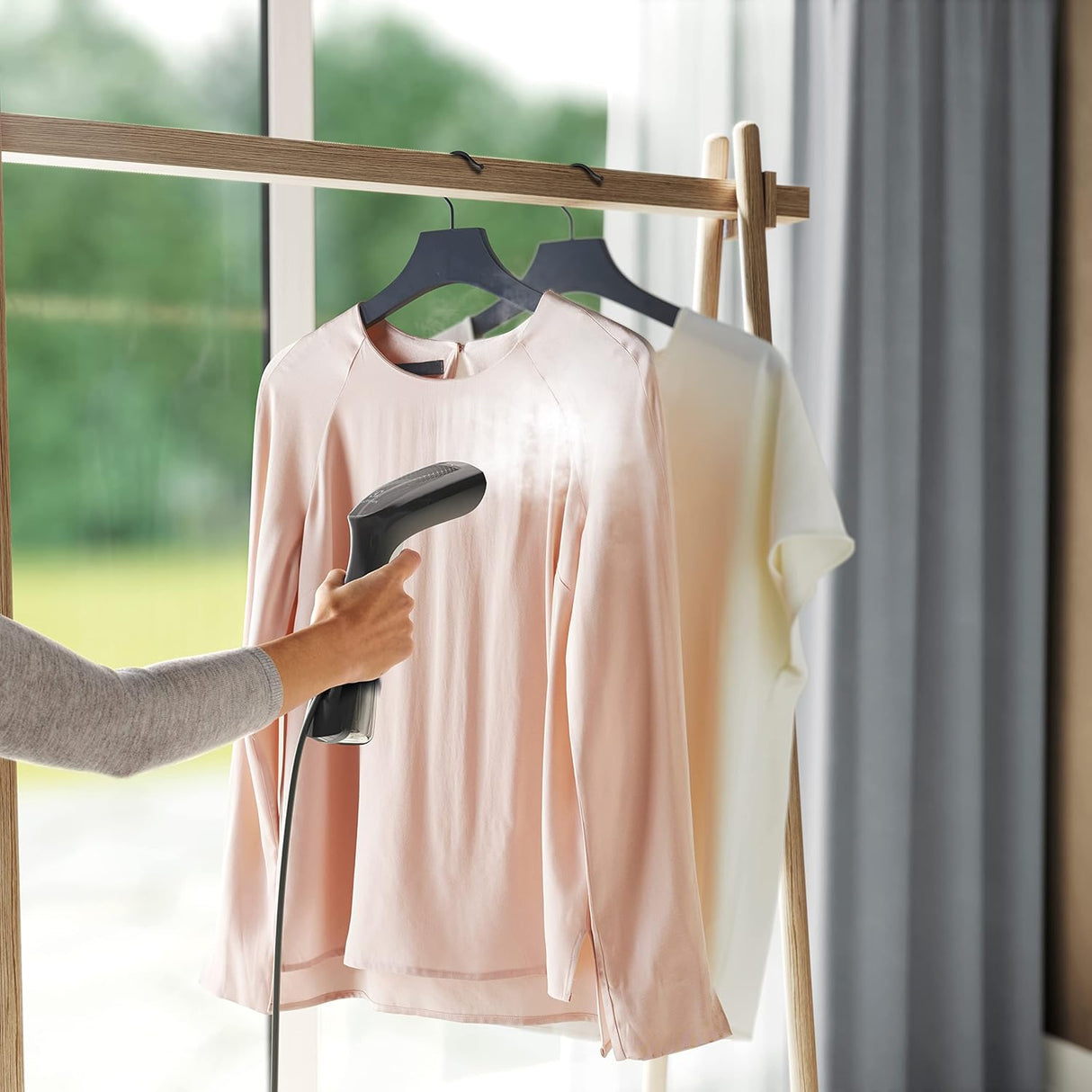 ELECTROLUX 1200W Refine 600 Garment Steamer E6GS1-12EG