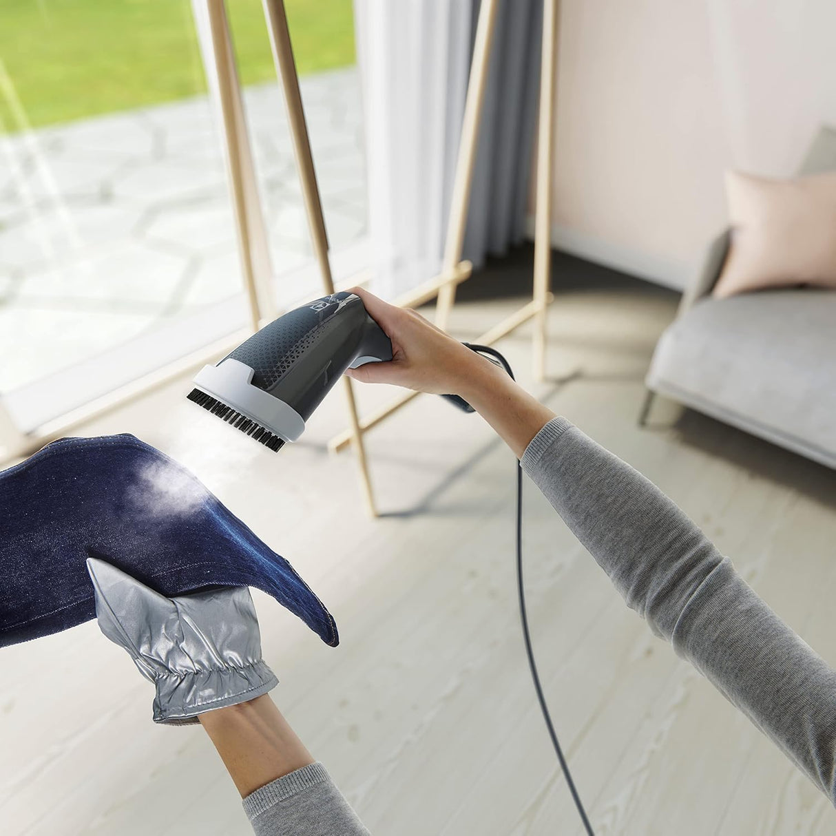 ELECTROLUX 1200W Refine 600 Garment Steamer E6GS1-12EG