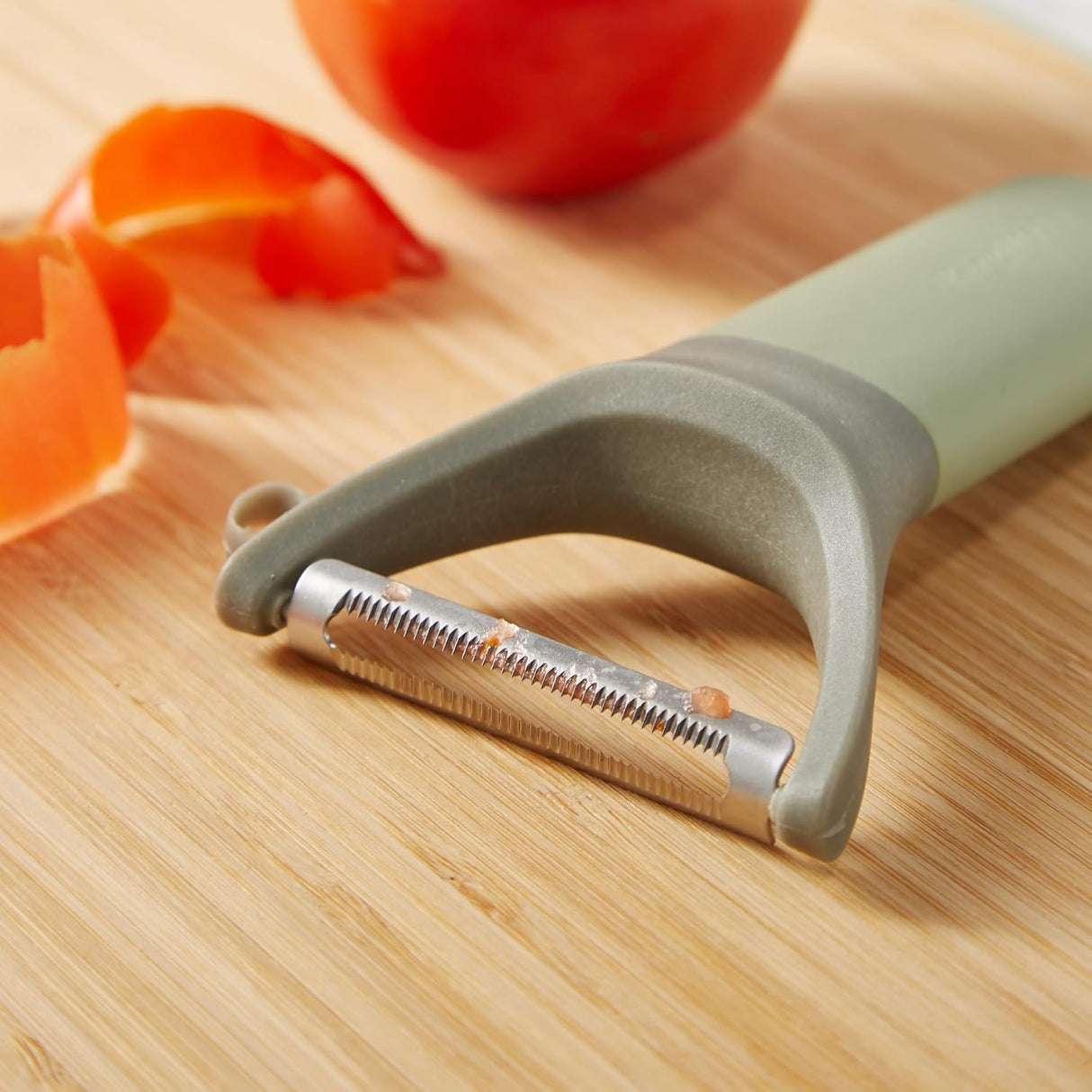 BERGHOFF Serrated Y-peeler Balance 3950534