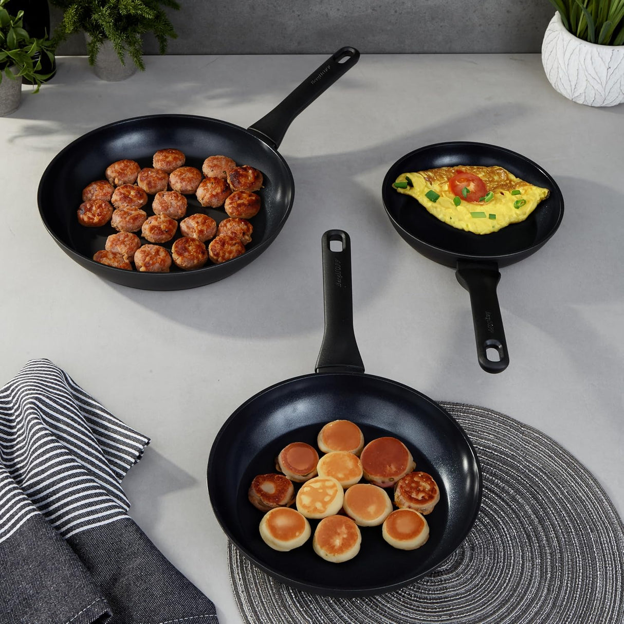 BERGHOFF Set of 3 Frying Pan Non-Stick Helix 1315090